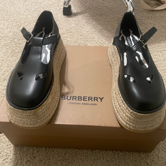 Burberry Shoes - Burberry Baby Doll Aldwych Jute platform Mary Janes